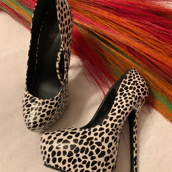 Fun Spotted Pumps - Picture 3 of 3